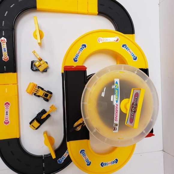 New Construction Trucks Play Set - Picture 3 of 14